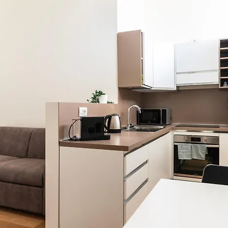 Bilocale Di Design A Pochi Passi Dal Politecnico Daire *